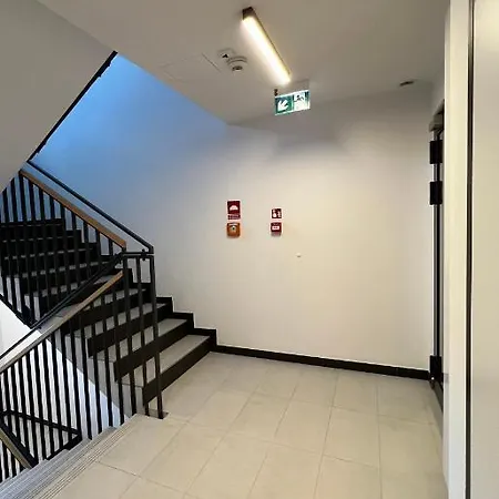Apartament 26 Metro Apartment *