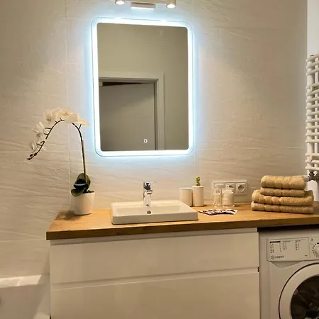 Apartament 26 Metro Apartment Warsaw