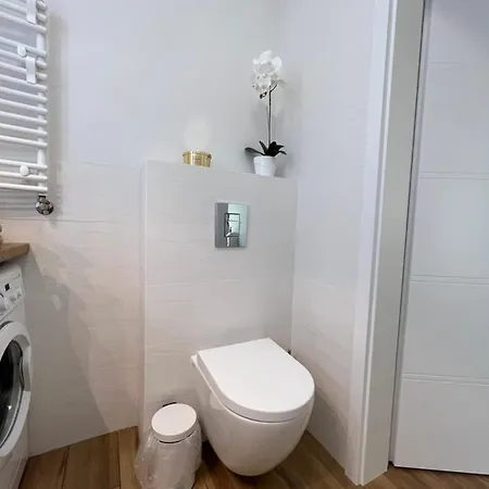 Apartament 26 Metro Apartment *