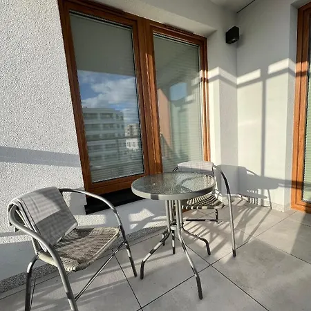 Apartament 26 Metro Apartment Warsaw